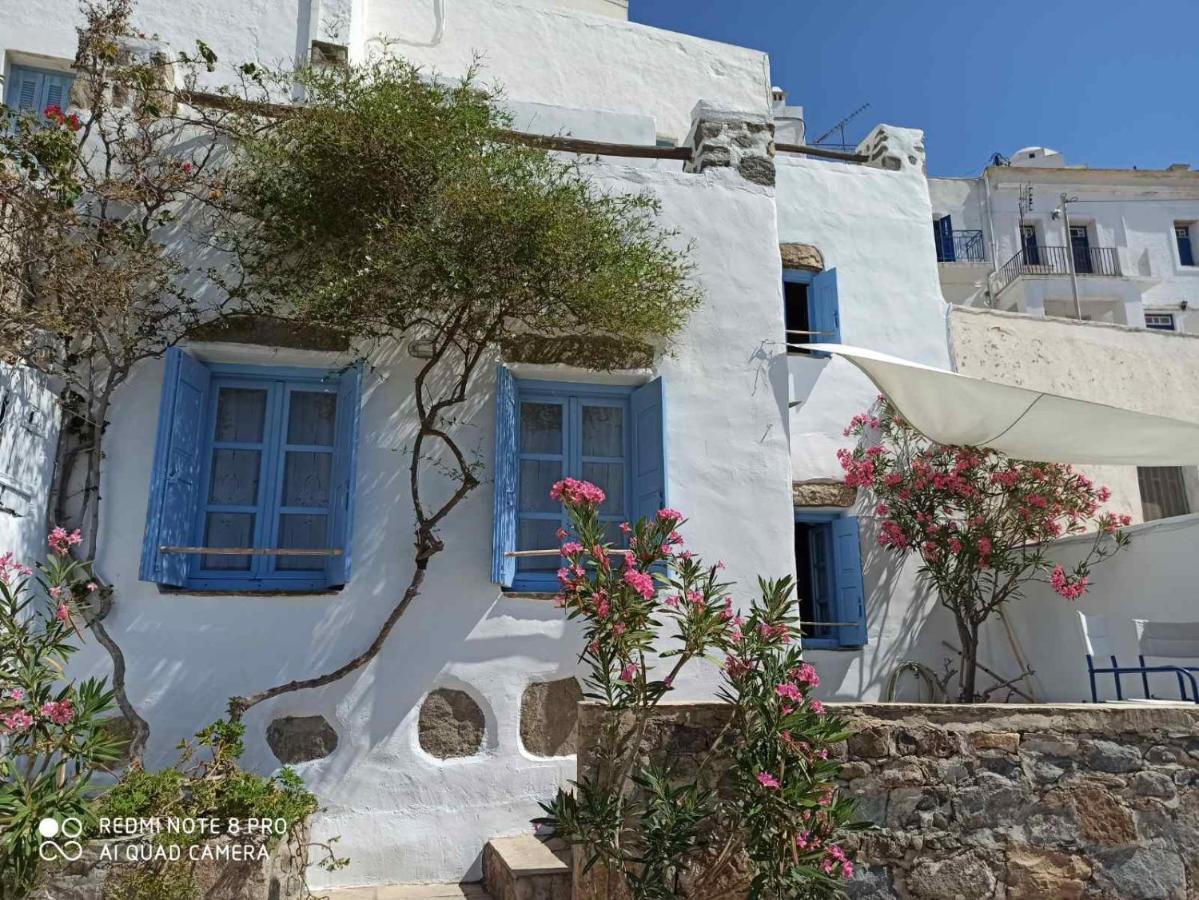 Traditional Stone House With Breathtaking View Villa Serifos Town Bagian luar foto