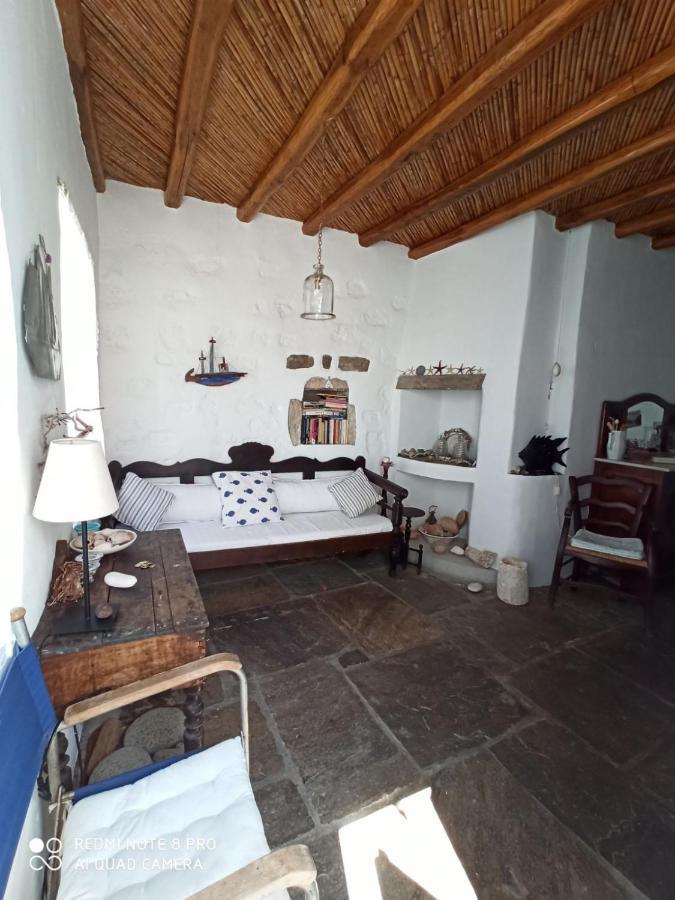 Traditional Stone House With Breathtaking View Serifos Town Bagian luar foto