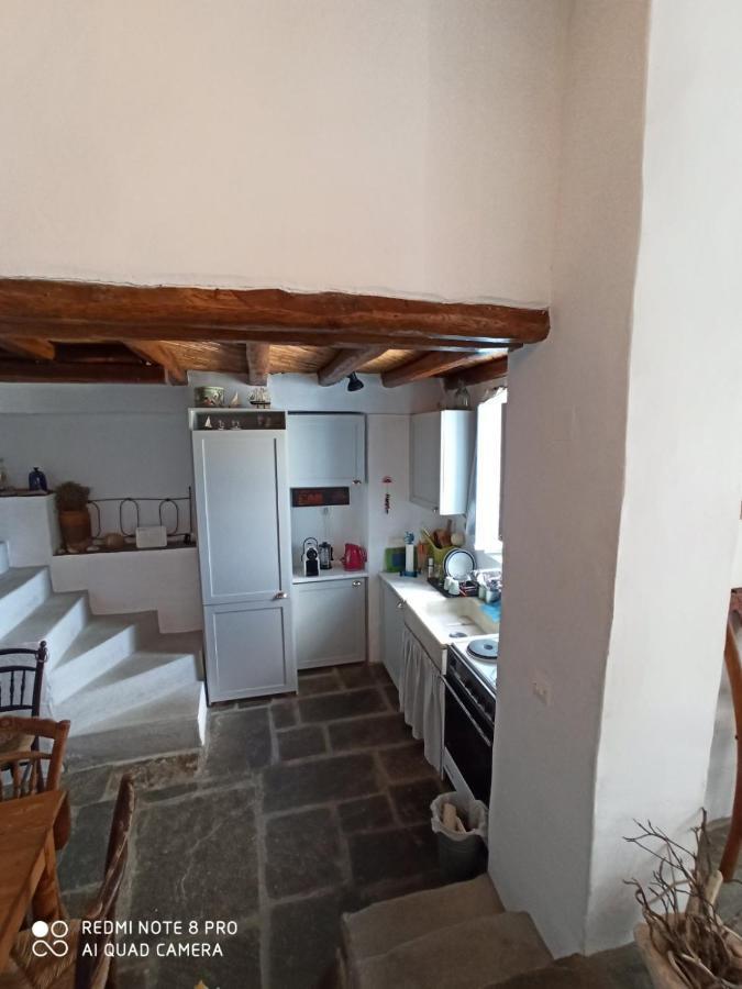 Traditional Stone House With Breathtaking View Serifos Town Bagian luar foto
