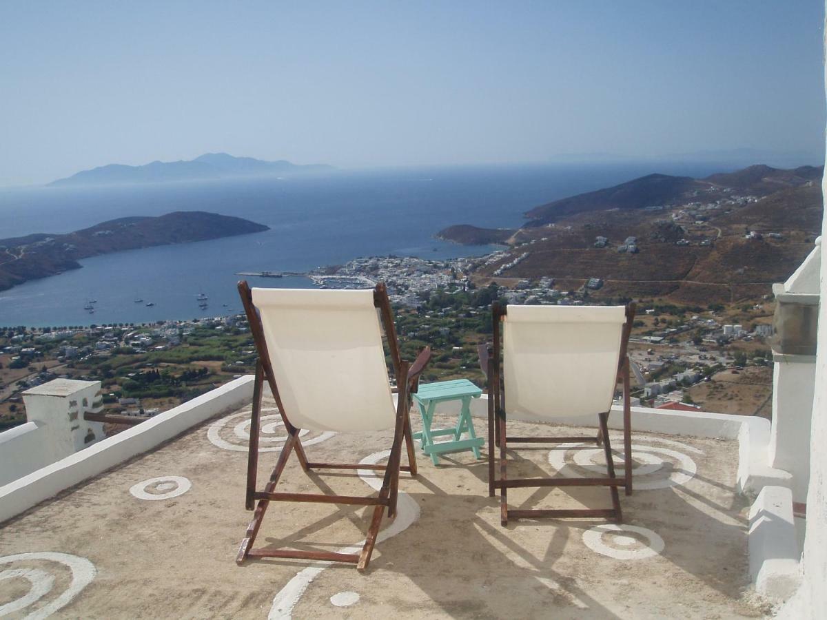 Traditional Stone House With Breathtaking View Serifos Town Bagian luar foto
